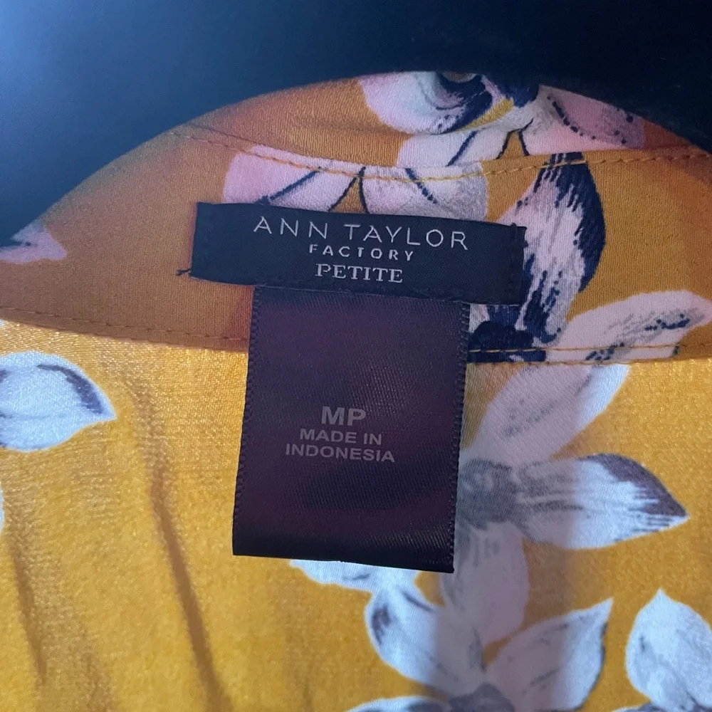 Ann Taylor Floral Wrap Dress - Picture 2 of 5
